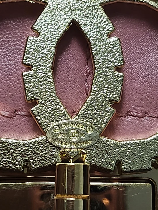 Chanel CC Crystal Brooch | Estate Find | Gold Tone | Made in Italy - Picture 5 of 6